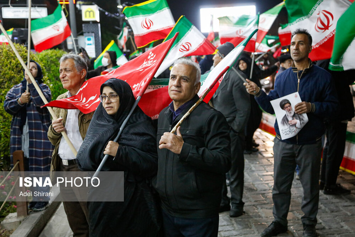 اجتماع مردم در حمایت از مدافعان وطن - اصفهان