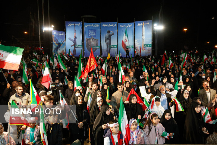 اجتماع مردم در حمایت از مدافعان وطن - اصفهان