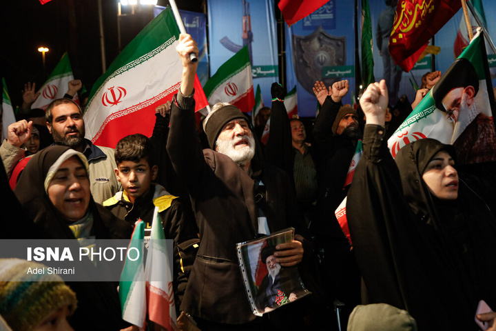 اجتماع مردم در حمایت از مدافعان وطن - اصفهان