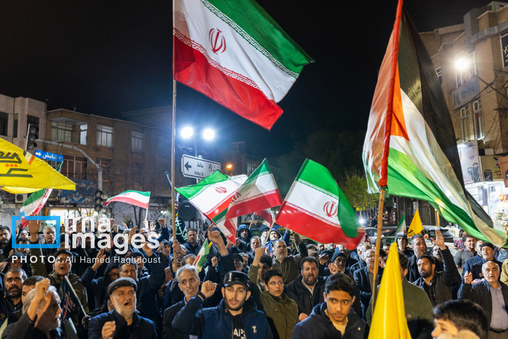 تجمع شبانه اهالی مارالان تبریز در حمایت از رزمندگان میدانز