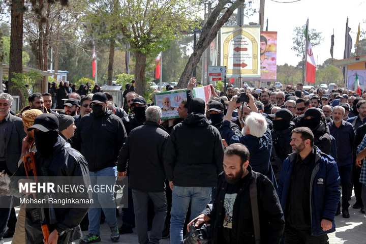 وداع با پیکر شهدای حملات صهیونی-آمریکایی