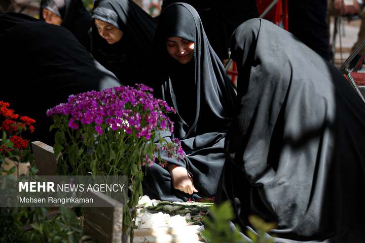 وداع با پیکر شهدای حملات صهیونی-آمریکایی