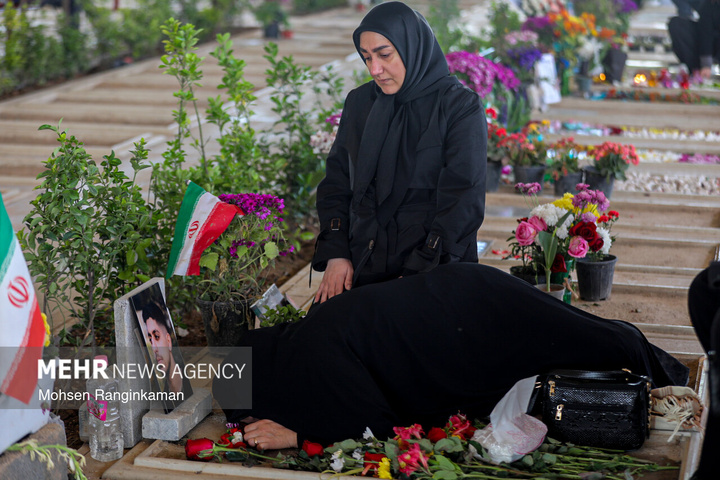 وداع با پیکر شهدای حملات صهیونی-آمریکایی