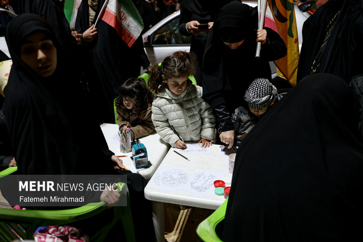 اجتماع حمایت از رزمندگان در مقابله با دشمن آمریکایی - صهیونی