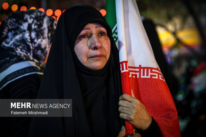 اجتماع حمایت از رزمندگان در مقابله با دشمن آمریکایی - صهیونی