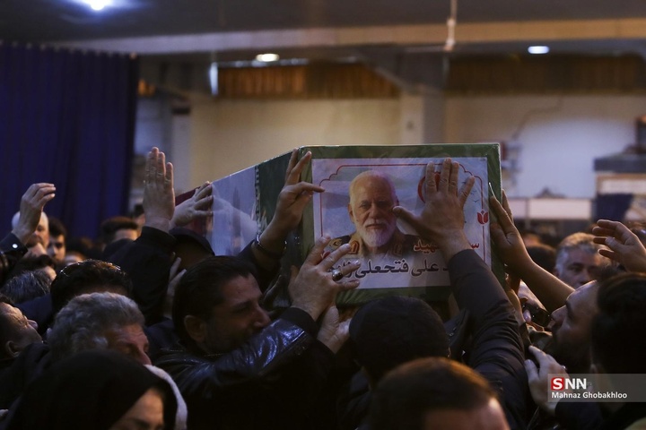 تشییع و خاکسپاری فرمانده یگان ویژه فاتحین در بهشت زهرا (سلام‌الله علیها)