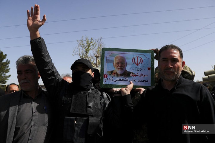 تشییع و خاکسپاری فرمانده یگان ویژه فاتحین در بهشت زهرا (سلام‌الله علیها)