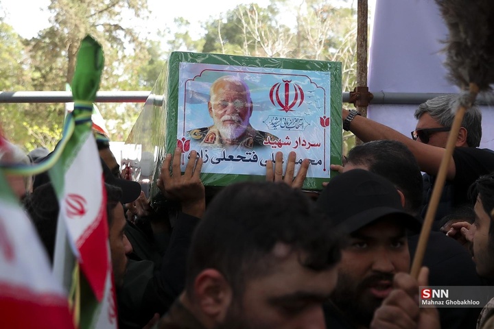 تشییع و خاکسپاری فرمانده یگان ویژه فاتحین در بهشت زهرا (سلام‌الله علیها)