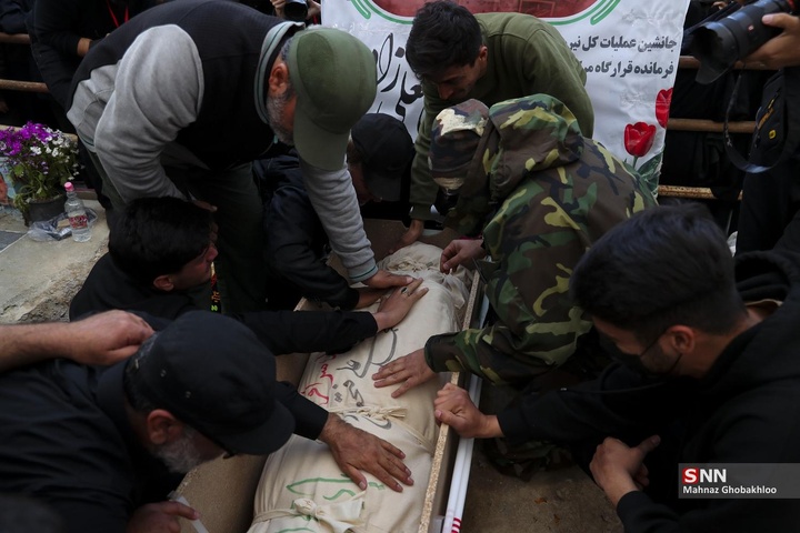 تشییع و خاکسپاری فرمانده یگان ویژه فاتحین در بهشت زهرا (سلام‌الله علیها)