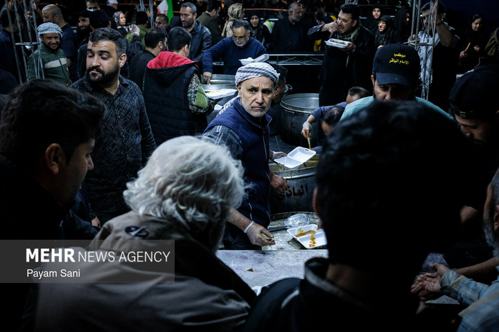 موکب‌داران اربعین مهمان تجمعات مردمی تهران