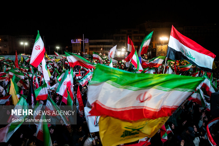 اجتماع حمایت از رزمندگان در مقابله با دشمن آمریکایی - صهیونی