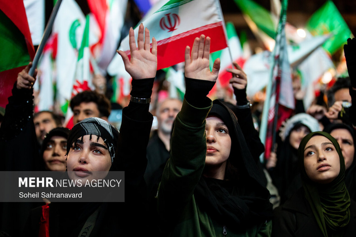 اجتماع حمایت از رزمندگان در مقابله با دشمن آمریکایی - صهیونی