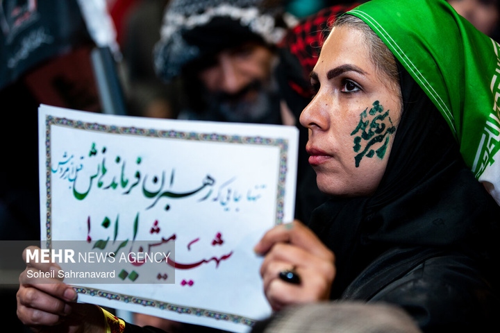 اجتماع حمایت از رزمندگان در مقابله با دشمن آمریکایی - صهیونی