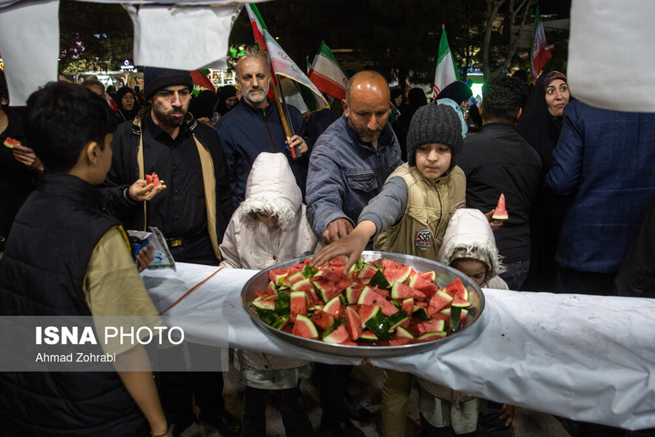 حمایت موکب‌های غیر ایرانی در تجمعات شبانه قم