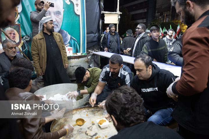 حمایت موکب‌های غیر ایرانی در تجمعات شبانه قم