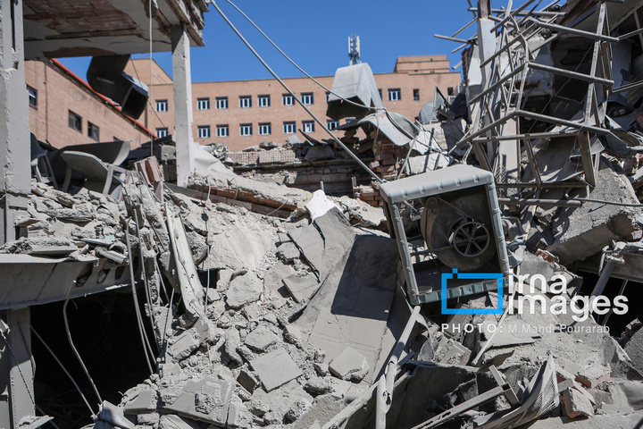 آثار حملات هوایی به دانشگاه صنعتی شریف