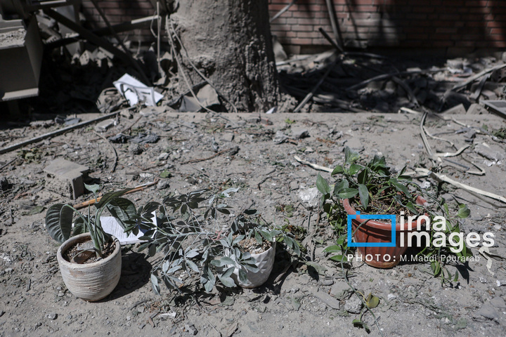 آثار حملات هوایی به دانشگاه صنعتی شریف