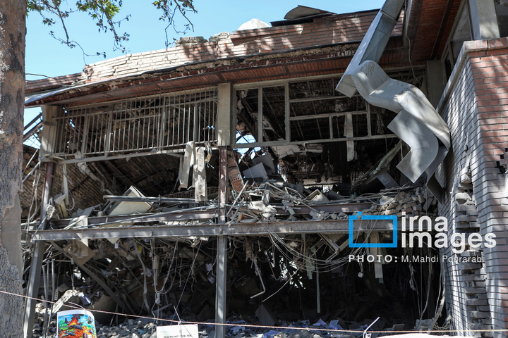 آثار حملات هوایی به دانشگاه صنعتی شریف