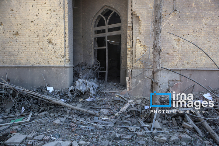 آثار حملات هوایی به دانشگاه صنعتی شریف