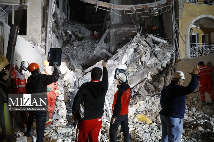 آثار تجاوز هوایی به منطقه مسکونی بلوار هنرستان قم