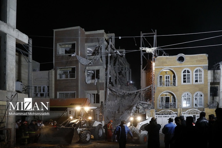 آثار تجاوز هوایی به منطقه مسکونی بلوار هنرستان قم