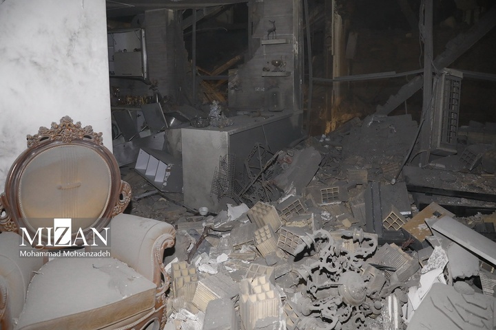 آثار تجاوز هوایی به منطقه مسکونی بلوار هنرستان قم