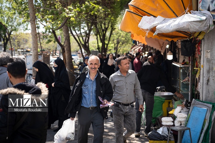 تهران ایستاده ادامه می‌دهد