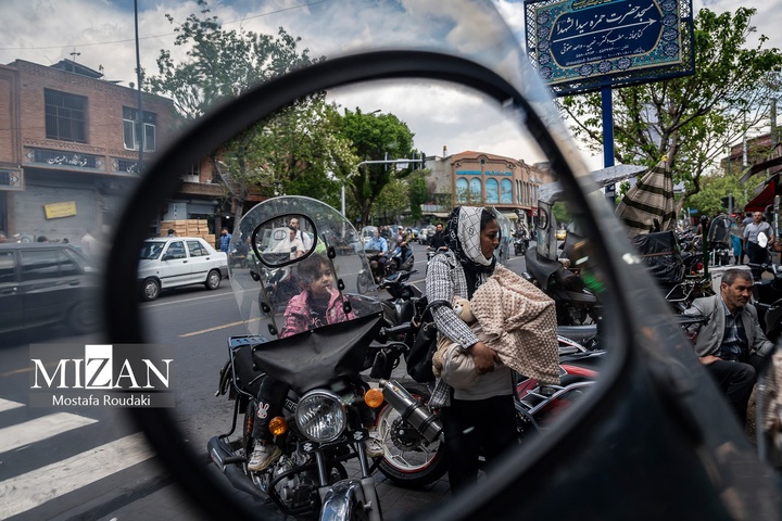 تهران ایستاده ادامه می‌دهد