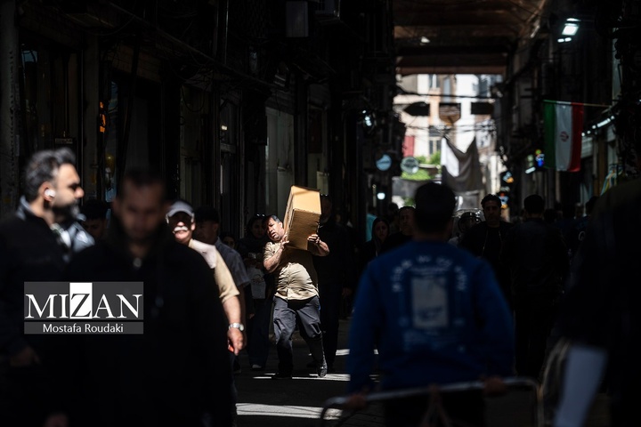 تهران ایستاده ادامه می‌دهد