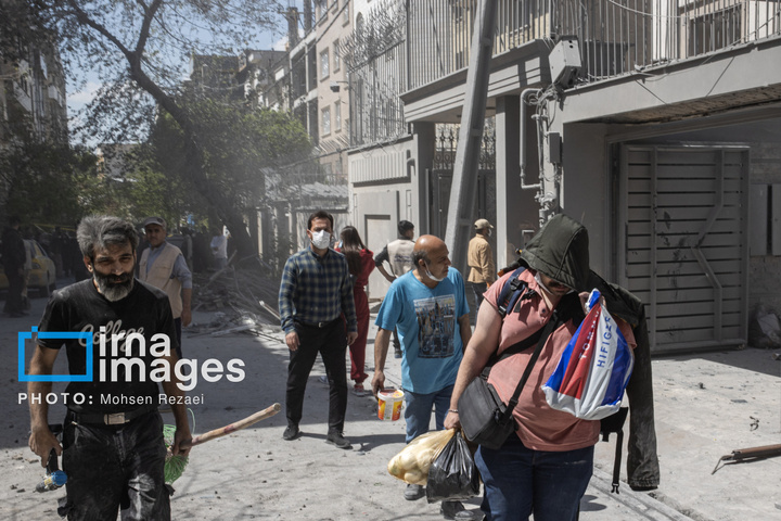 حمله هوایی به مناطق مسکونی تهران