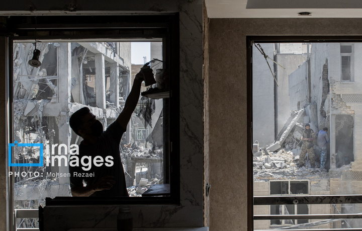 حمله هوایی به مناطق مسکونی تهران