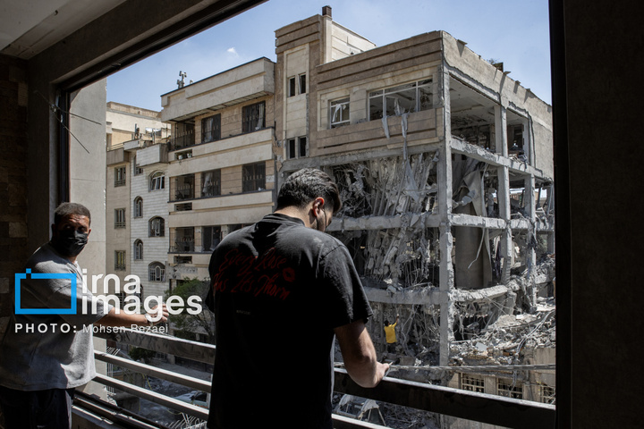 حمله هوایی به مناطق مسکونی تهران