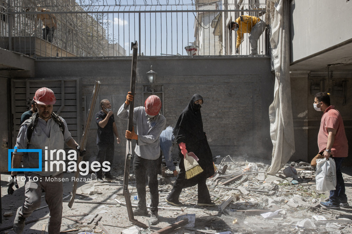 حمله هوایی به مناطق مسکونی تهران