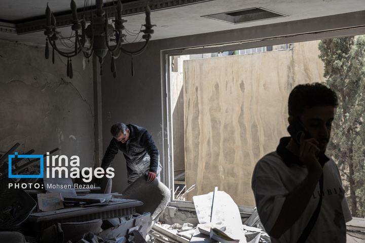 حمله هوایی به مناطق مسکونی تهران