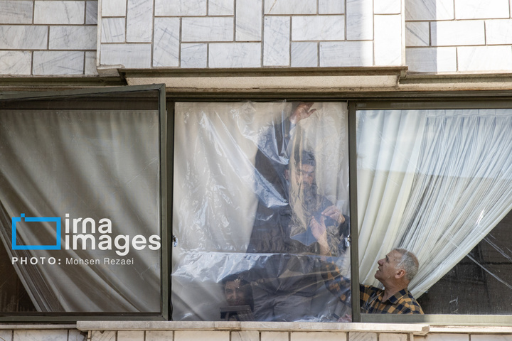 حمله هوایی به مناطق مسکونی تهران