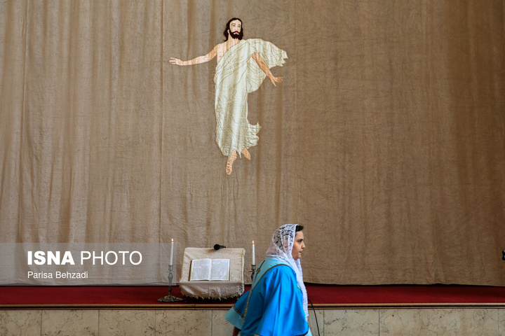 مراسم چهلم رهبر شهید در کلیسای سرکیس مقدس تهران