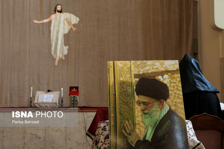 مراسم چهلم رهبر شهید در کلیسای سرکیس مقدس تهران