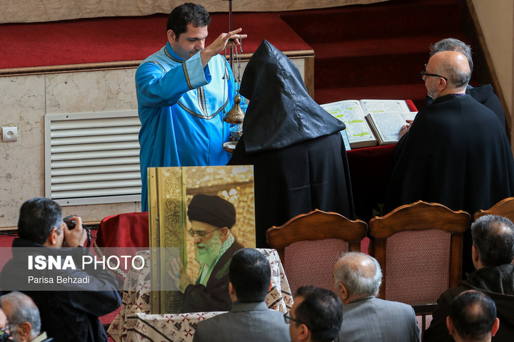 مراسم چهلم رهبر شهید در کلیسای سرکیس مقدس تهران