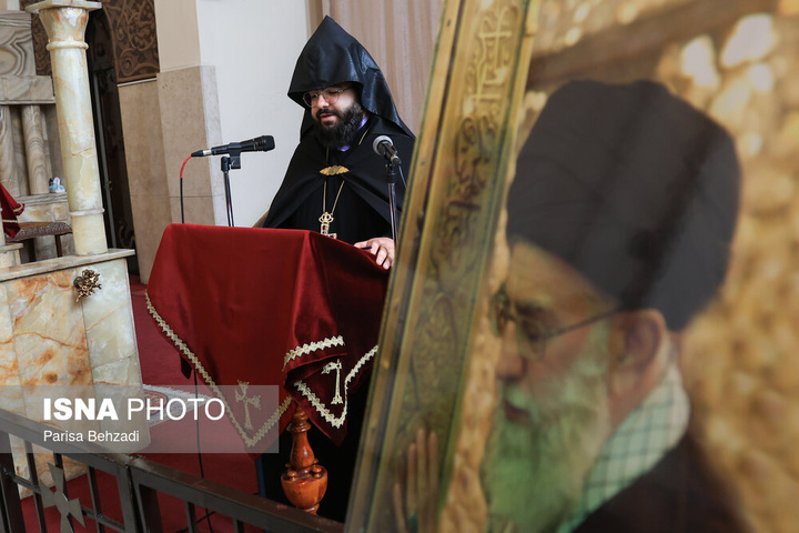 مراسم چهلم رهبر شهید در کلیسای سرکیس مقدس تهران