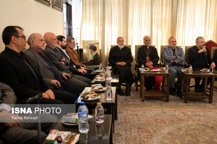 مراسم چهلم رهبر شهید در کلیسای سرکیس مقدس تهران