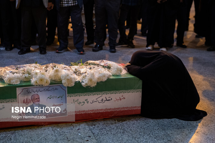 مراسم خاکسپاری پیکر شهید کمال خرازی