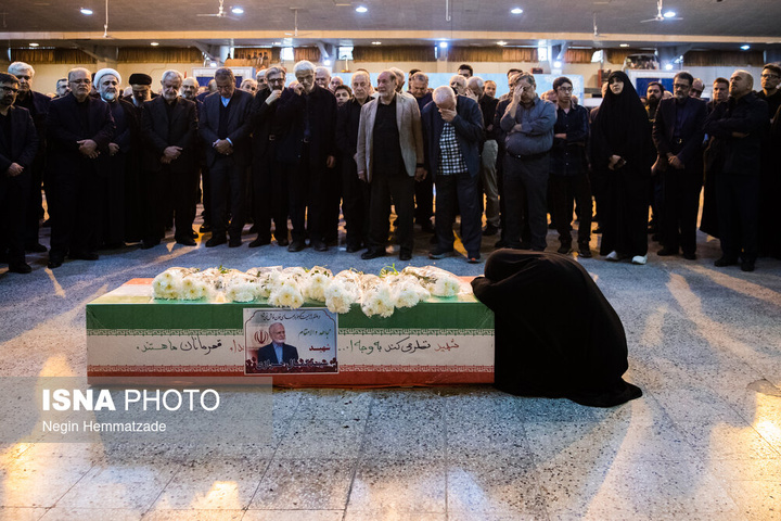 مراسم خاکسپاری پیکر شهید کمال خرازی