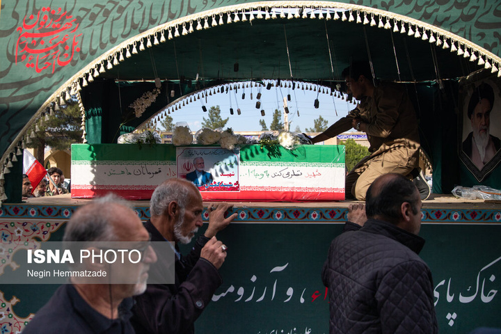 مراسم خاکسپاری پیکر شهید کمال خرازی