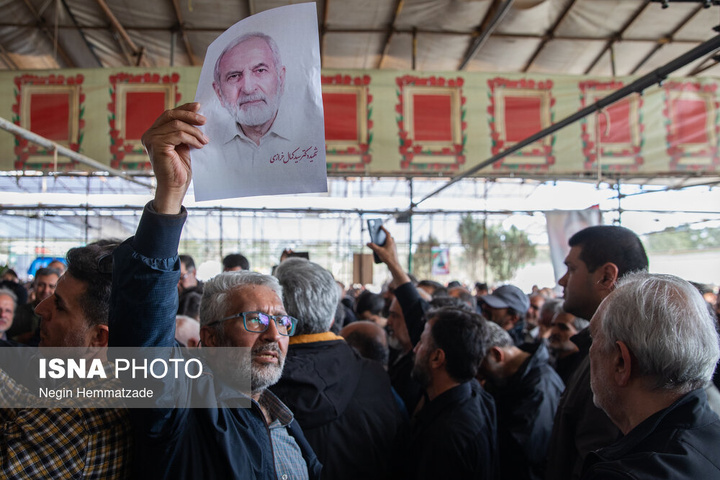 مراسم خاکسپاری پیکر شهید کمال خرازی