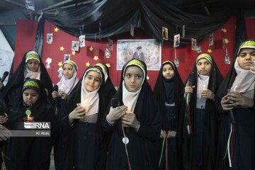 یاد دانش‌آموزان شهید میناب در حسینیه حیات طیبه