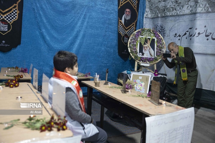 یاد دانش‌آموزان شهید میناب در حسینیه حیات طیبه