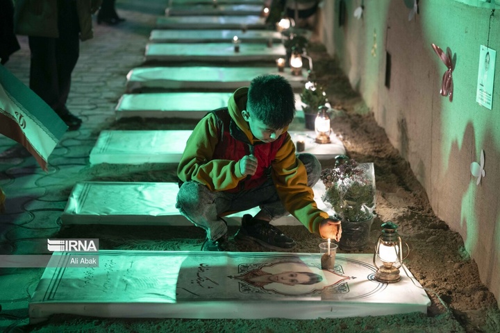 یاد دانش‌آموزان شهید میناب در حسینیه حیات طیبه