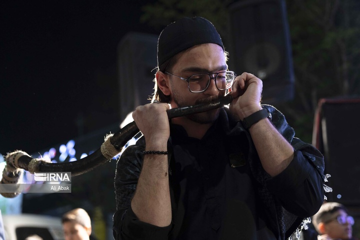 یاد دانش‌آموزان شهید میناب در حسینیه حیات طیبه