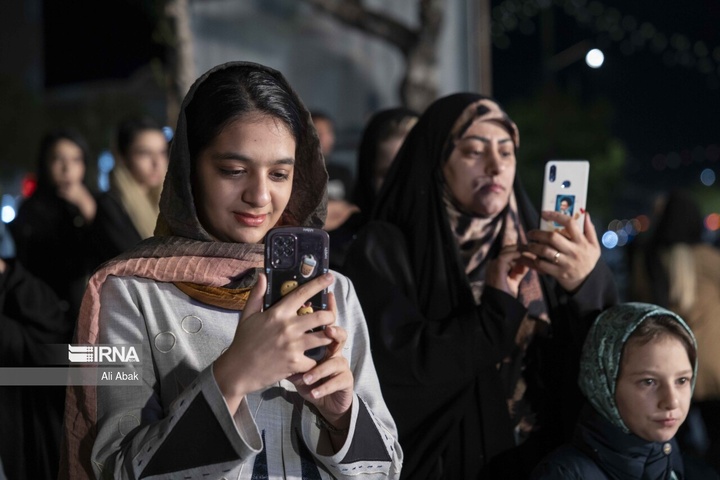 یاد دانش‌آموزان شهید میناب در حسینیه حیات طیبه