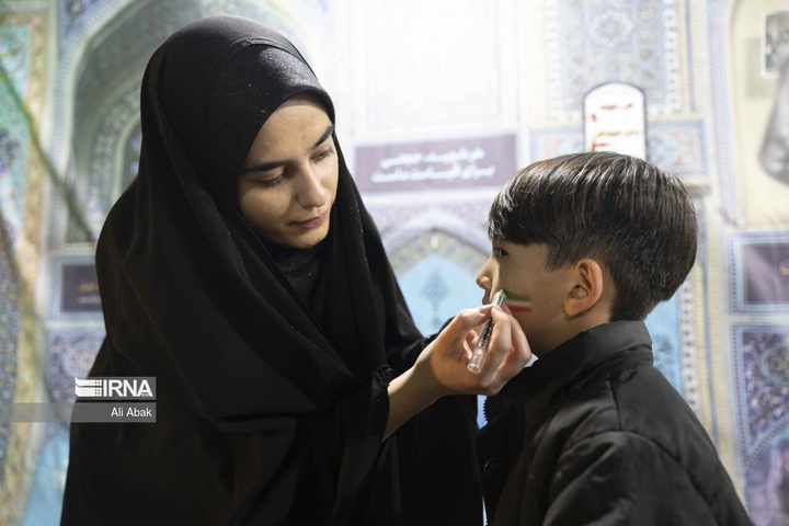 یاد دانش‌آموزان شهید میناب در حسینیه حیات طیبه